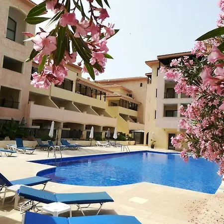 Luxury Apartment, Close To The Sea Apartmán Paphos